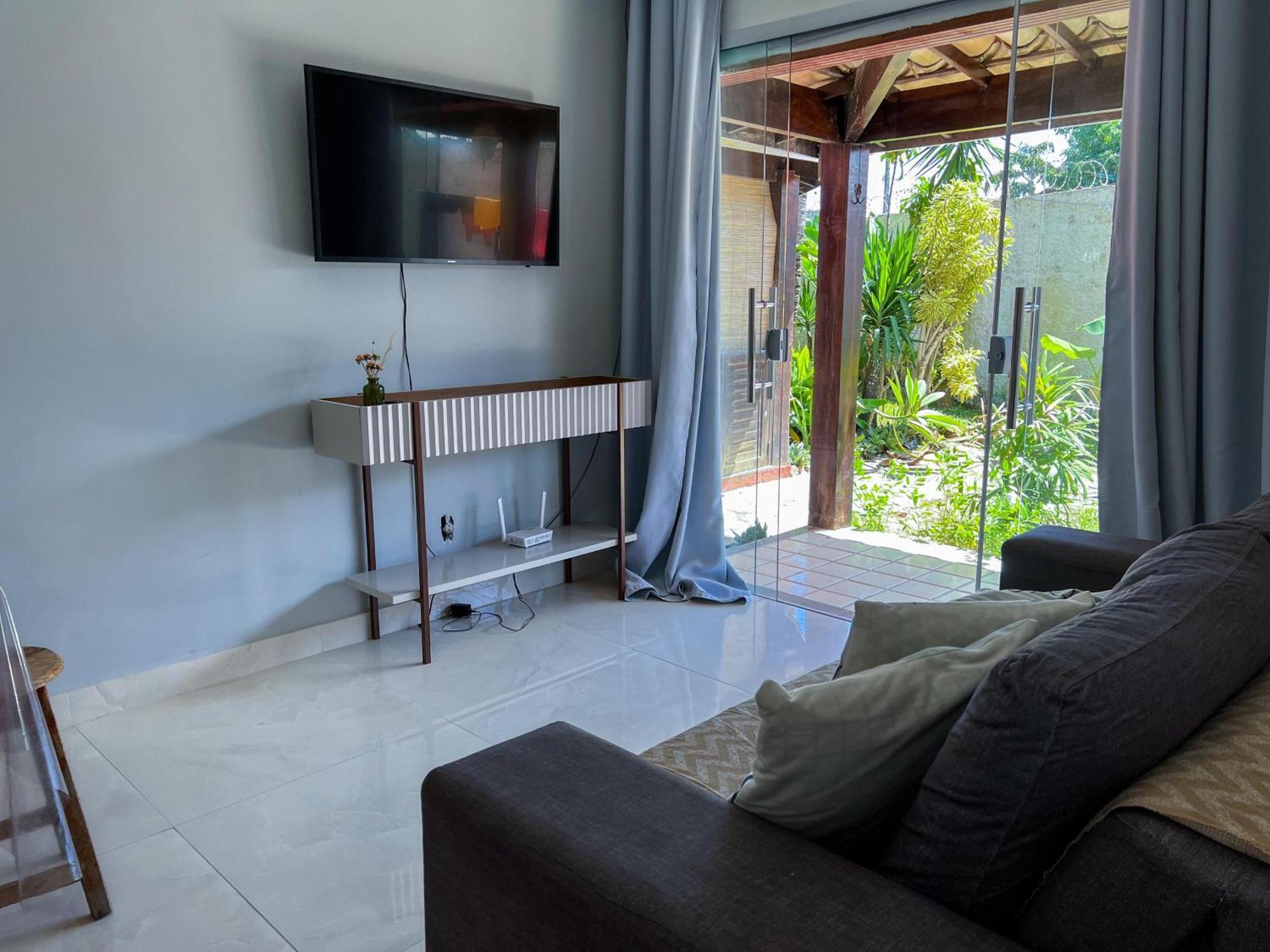 Сasa de vacaciones 550m Da Praia; 2 Quartos; Wifi 300mbs; Piscina; Churrasqueira; Estacionamento Gratuito 1 Carro
