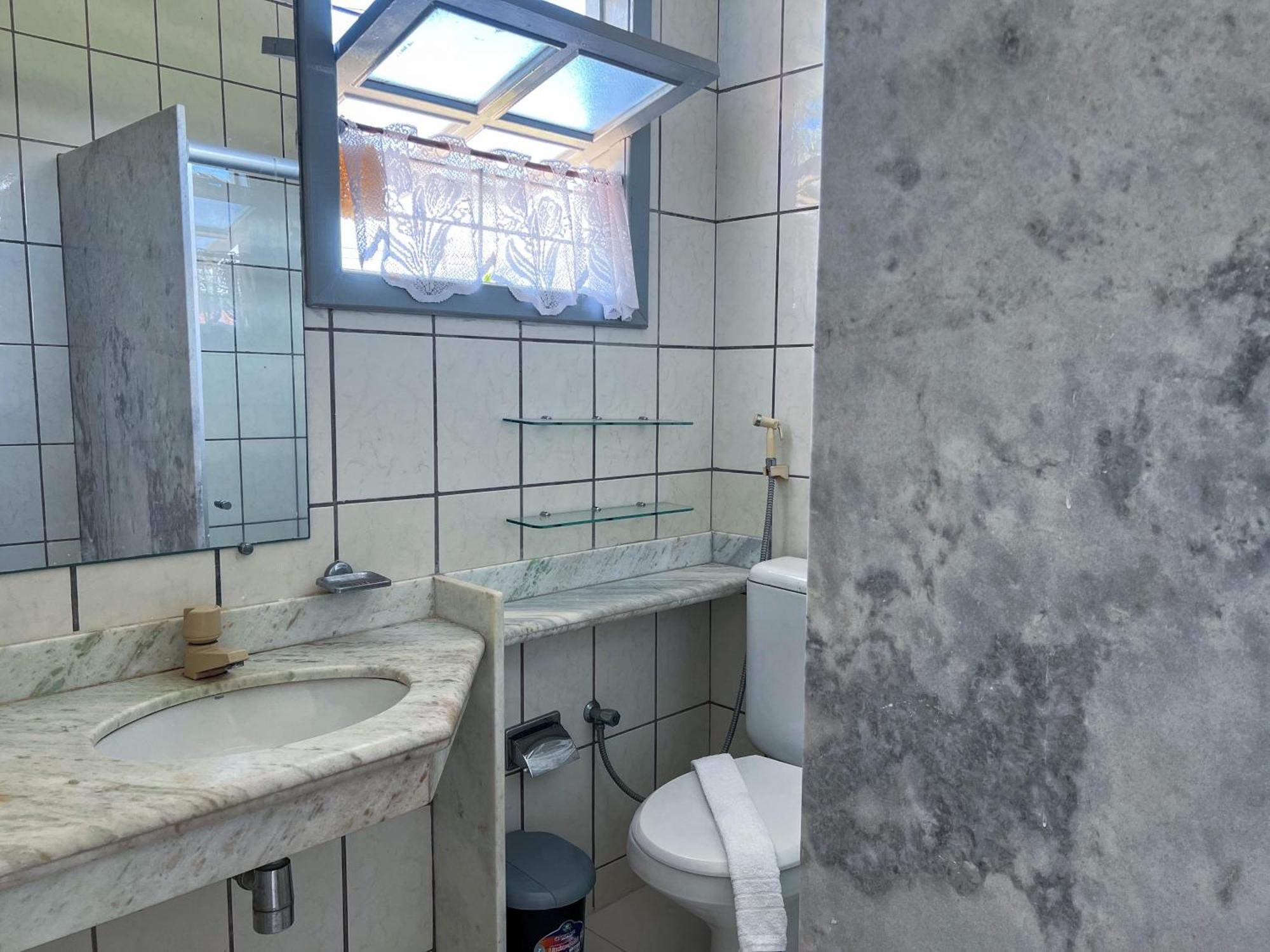 550m Da Praia; 2 Quartos; Wifi 300mbs; Piscina; Churrasqueira; Estacionamento Gratuito 1 Carro * Porto Seguro