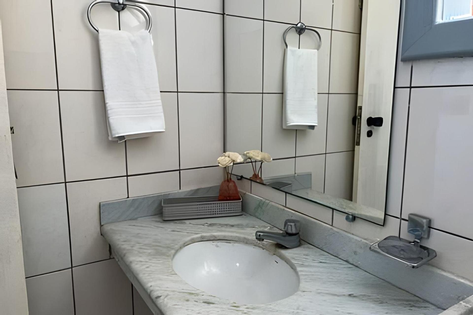 550m Da Praia; 2 Quartos; Wifi 300mbs; Piscina; Churrasqueira; Estacionamento Gratuito 1 Carro Сasa de vacaciones *